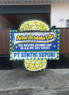 Papan Bunga Duka di Uluan