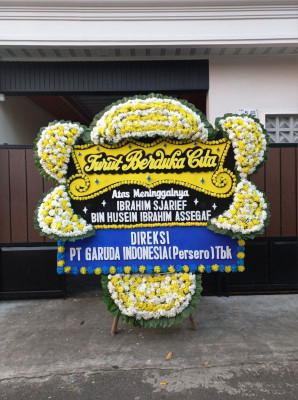 Papan Bunga Duka di Uluan